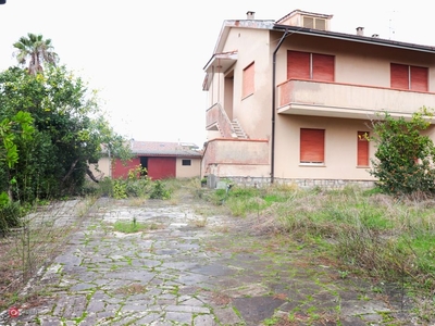 Casa indipendente in Vendita in Baia d'Ulisse a Terracina