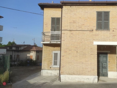 Casa indipendente in Vendita in Via Cappuccini 23 a Fermo