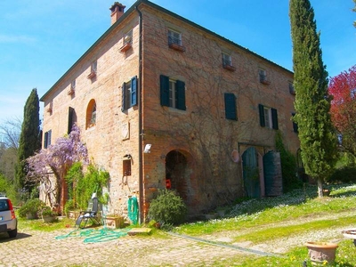 Casolare Storico in Vendita a Sinalunga, Toscana