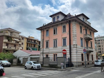 Palazzo in Vendita in Via San Bernardino da Siena 13 a Novara