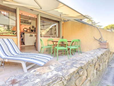 Tranquilla casa a Punta Ala con terrazza privata