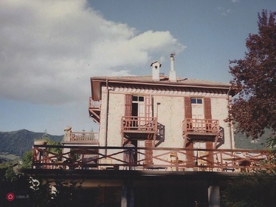 Villa in Vendita in a Castione della Presolana