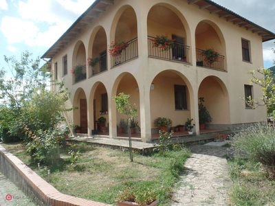 Villa in Vendita in a Cavriglia