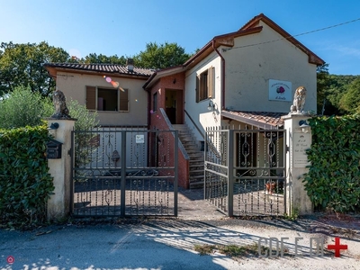 Villa in Vendita in Località Mazzetelli a Colli sul Velino