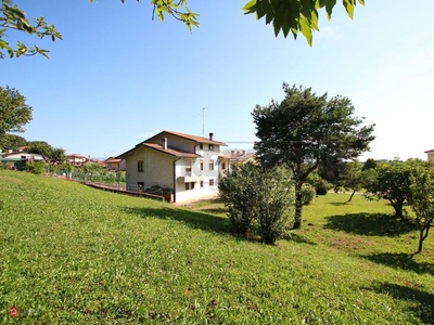 Villa in Vendita in Via Debba a Longare