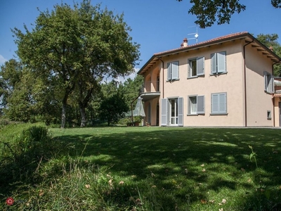Villa in Vendita in Via Francesco Crispi a Arezzo