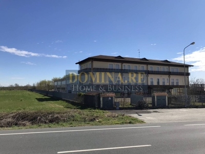 Capannone Industriale in vendita a Pezzana strada Provinciale del Monferrato