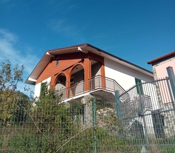 casa in vendita a Maissana