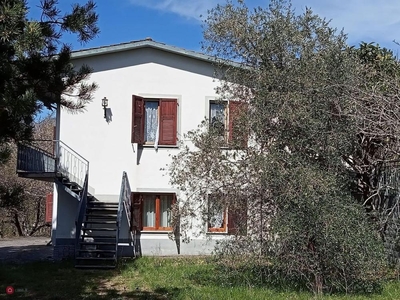 casa in vendita a Minucciano