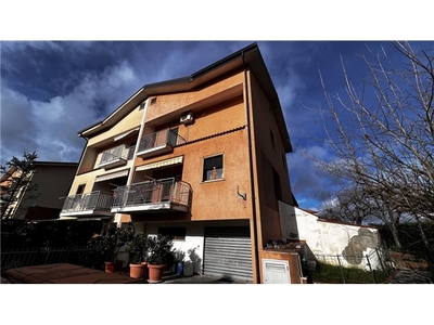 Villa bifamiliare in Via Pulsano , 19, Dipignano (CS)