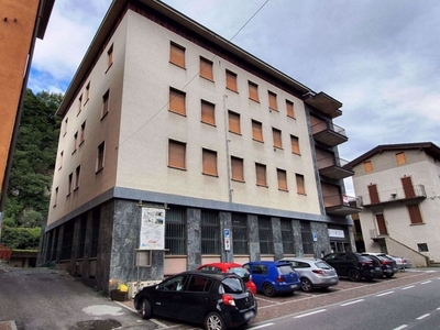 Ufficio in vendita a Breno breno Mazzini,56