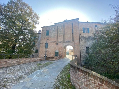 Appartamento di prestigio in vendita Piazza Castello, Scandiano, Emilia-Romagna