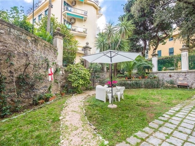 Appartamento in Via Quarnaro in zona Albaro a Genova