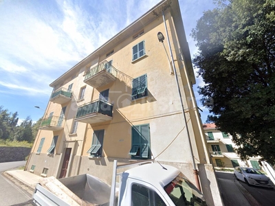 Appartamento Via Renato Fucini 4 POMARANCE di 79,00 Mq. oltre Soffitta e due Cantine