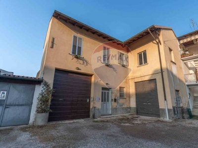 Casa Indipendente in Vendita ad Pogliano Milanese - 219000 Euro