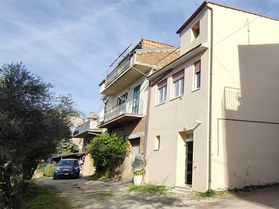 Casa semi indipendente in vendita a Forano Rieti