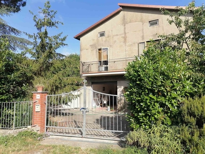 Casa singola in Frazione Faiolo in zona Faiolo a Montegabbione