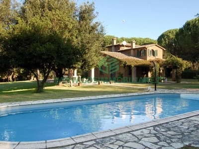 Villa in affitto Via Bonaventura Tecchi, Capranica, Lazio