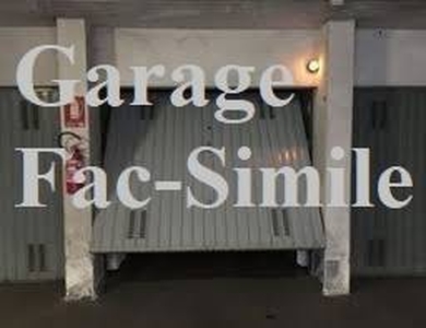 Garage / Posto auto in Contrada Baccanico in zona Baccanico a Avellino