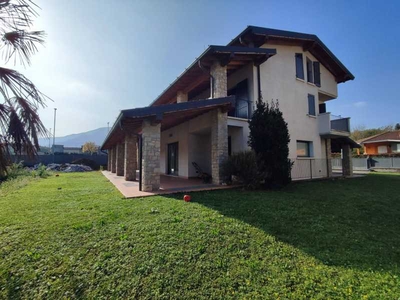Villa in Vendita a Iseo - 509000 Euro