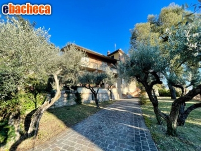 Villa a Assisi di 600 mq