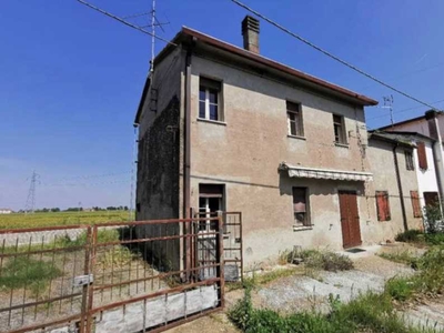 Villa a Schiera in Vendita ad Canaro - 16500 Euro