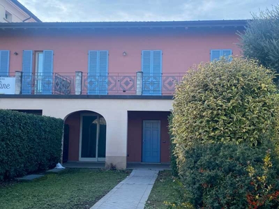 Villa a Schiera in Vendita ad Rovato - 270000 Euro