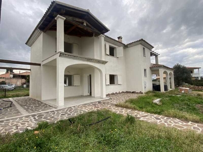 Villa Bifamiliare in Vendita a Olbia - 195000 Euro