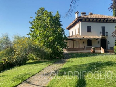 Villa in Vendita a Cesena Montereale