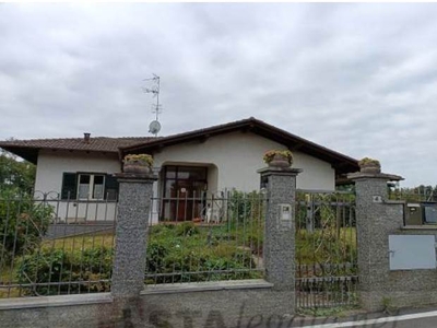 Villa in vendita a Olgiate Comasco Como