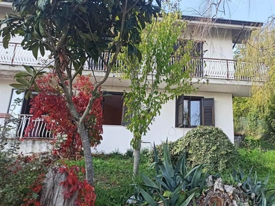 Villa in Via San Gregorio a Atripalda
