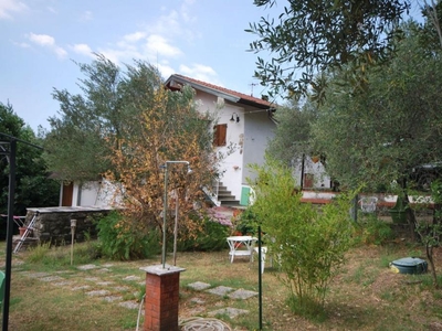 casa in vendita a Castelnuovo Magra