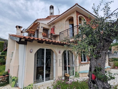 Casa indipendente in Via Tamagna - Seglia, Ventimiglia