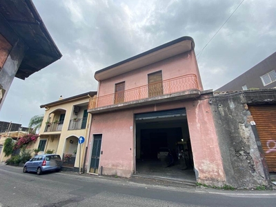Appartamento in vendita a Acireale Catania Guardia