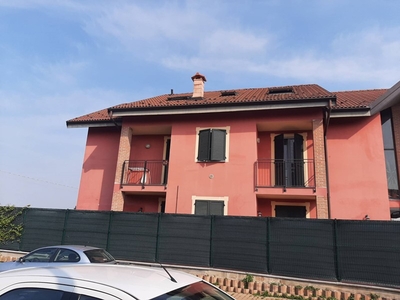 Appartamento in Vendita a Alessandria, zona Spinetta Marengo, 120'000€, 110 m²