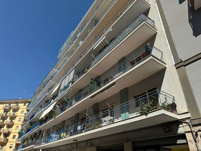 Appartamento in vendita a Bari Picone