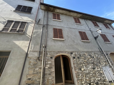 Appartamento in vendita a Coli Piacenza Perino