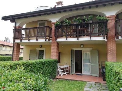 Appartamento in Vendita in Frazione Mombarone 160 a Asti