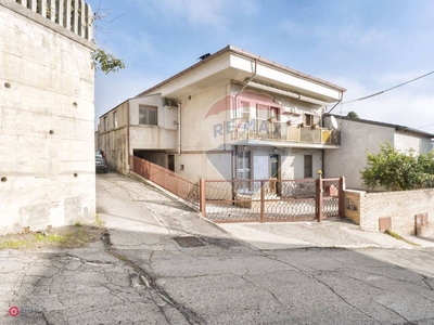 Appartamento in Vendita in Strada Colle Scorrano 96 a Pescara
