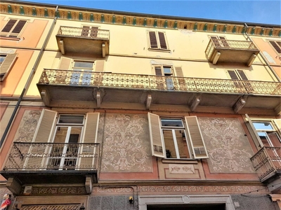 Appartamento in Vendita in Via Cesare Battisti 17 a Asti
