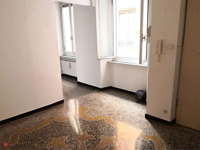 Appartamento in Vendita in Via Giuseppe Casaregis a Genova