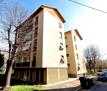 Appartamento in Vendita in Via Grado 7 a Novara
