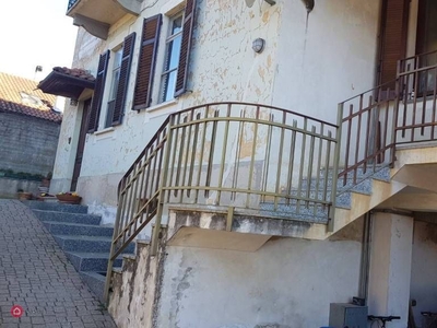 Appartamento in Vendita in Via Santuario D'Oropa 259 a Biella