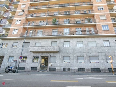 Appartamento in Vendita in Viale Monte Ceneri 62 a Milano