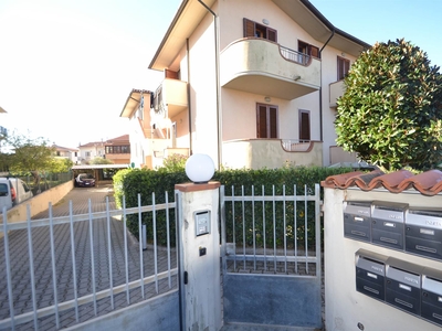 Appartamento indipendente in Via della Cava 81 in zona Rosignano Solvay a Rosignano Marittimo