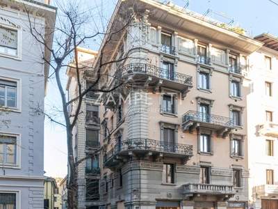 Appartamento via Edmondo De Amicis, Corso Genova, Milano