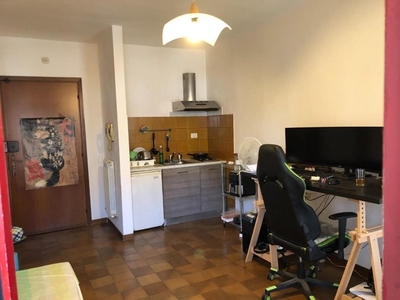 Bilocale in Vendita a Pisa, 95'000€, 44 m², arredato