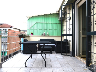 Bilocale in Vendita a Torino, 145'000€, 65 m²