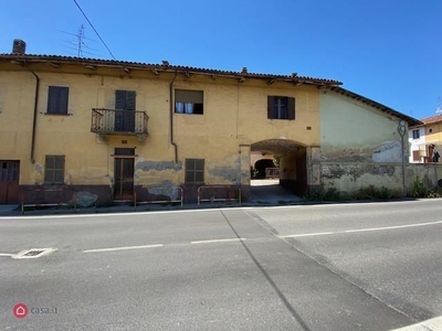 Casa Bi/Trifamiliare in Vendita in Via Antica Dogana a Asti
