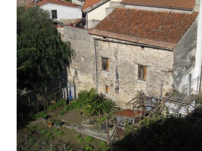 Palazzo/Stabile in vendita a Ispani